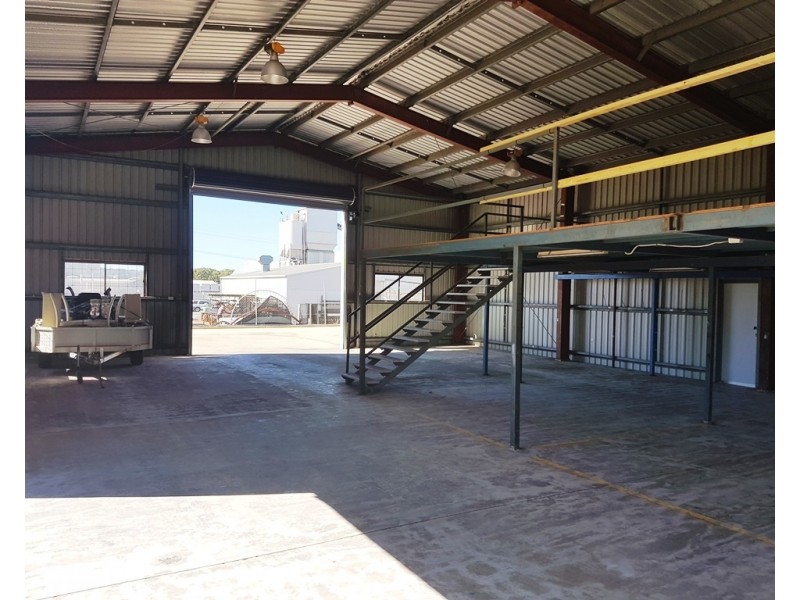 13 Latcham Drive, Caloundra West QLD 4551