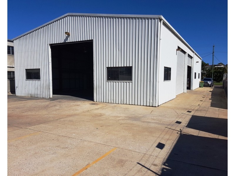 13 Latcham Drive, Caloundra West QLD 4551