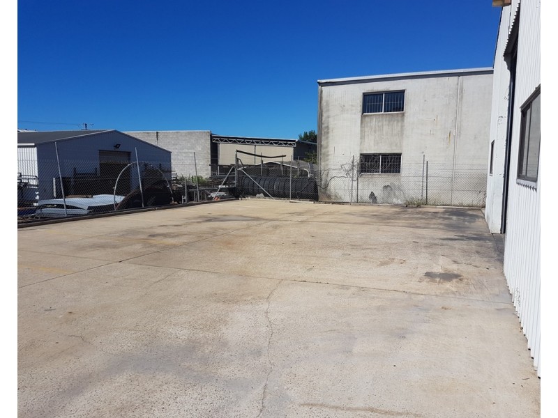 13 Latcham Drive, Caloundra West QLD 4551