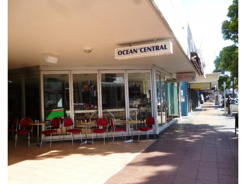 4/2-4 Ocean Street, Maroochydore QLD 4558