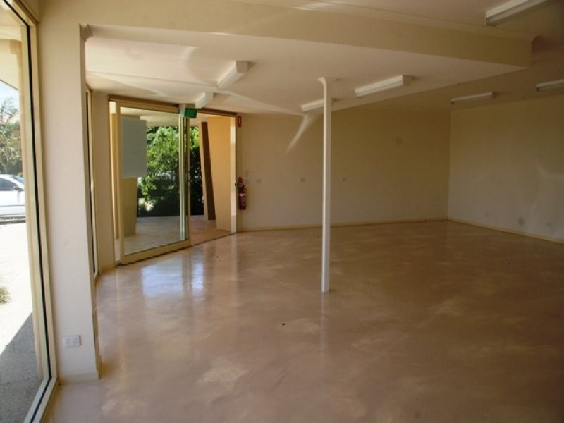 1 and 2/9 Lomandra Drive, Currimundi QLD 4551