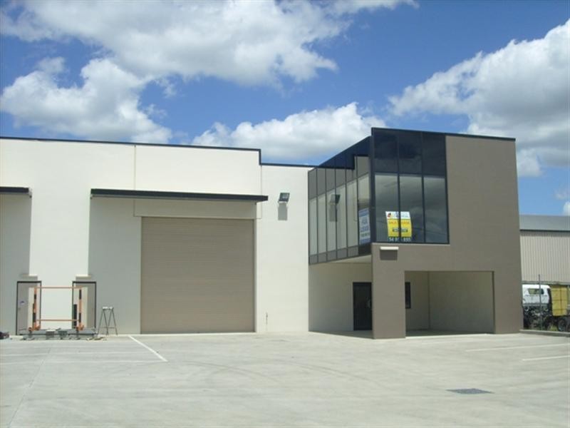 2/8-10 Skyreach Street, Caboolture QLD 4510