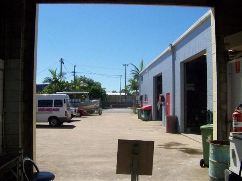 2/16 Tandem Avenue, Warana QLD 4575