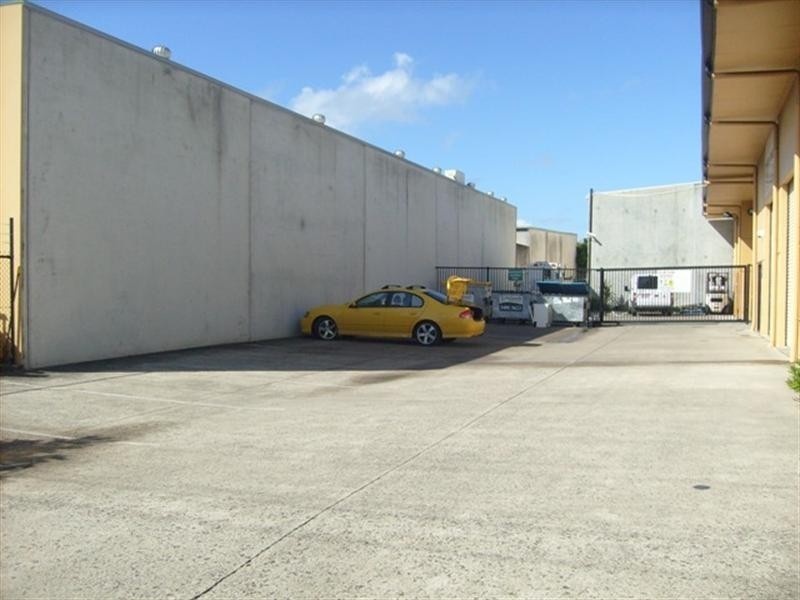 Unit 1a/4 Dual Avenue, Warana QLD 4575