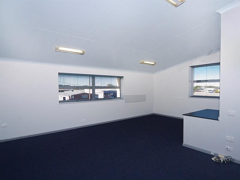 4 Daniel Street, Caloundra West QLD 4551