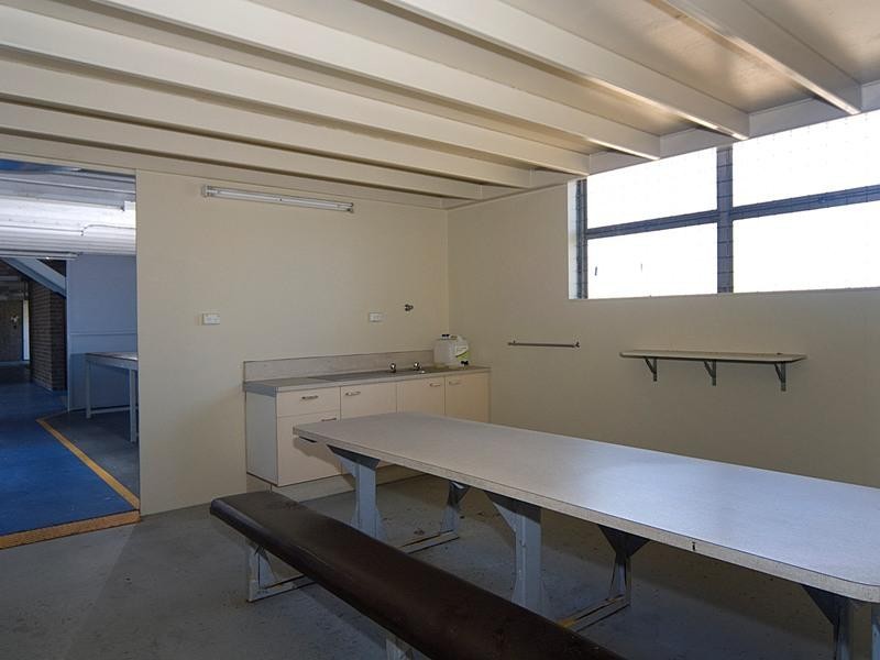 4 Daniel Street, Caloundra West QLD 4551