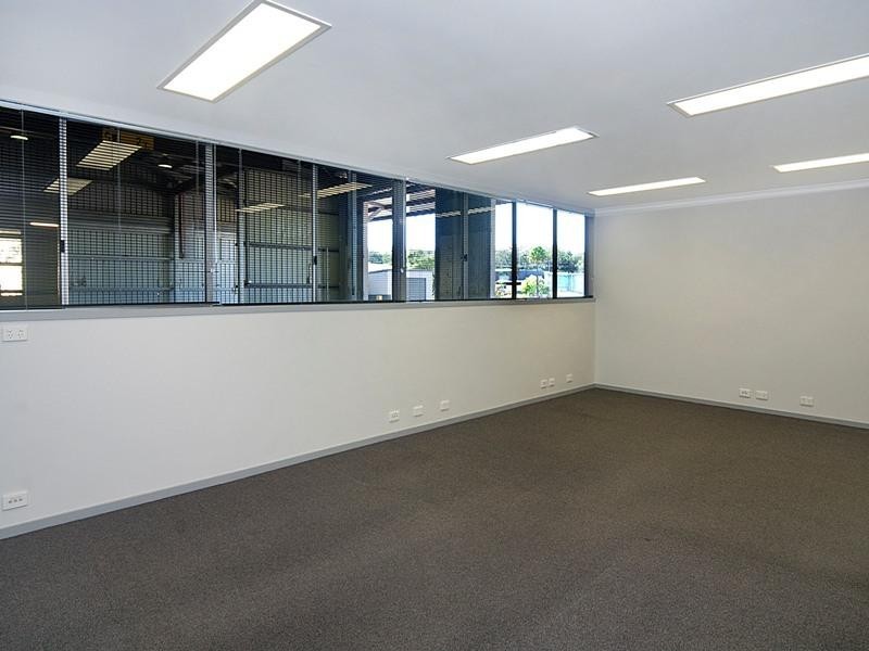 4 Daniel Street, Caloundra West QLD 4551