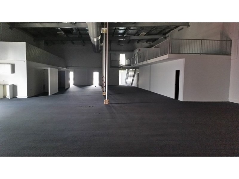 5 Textile Avenue, Warana QLD 4575