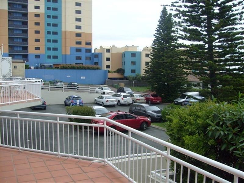 2/118 Bulcock Street, Caloundra QLD 4551