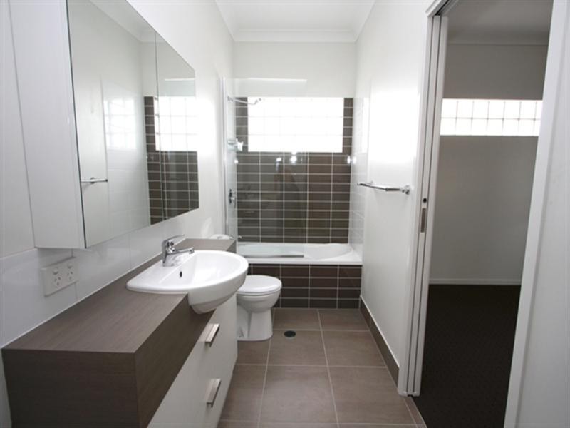 21 Bowman Road, Caloundra QLD 4551