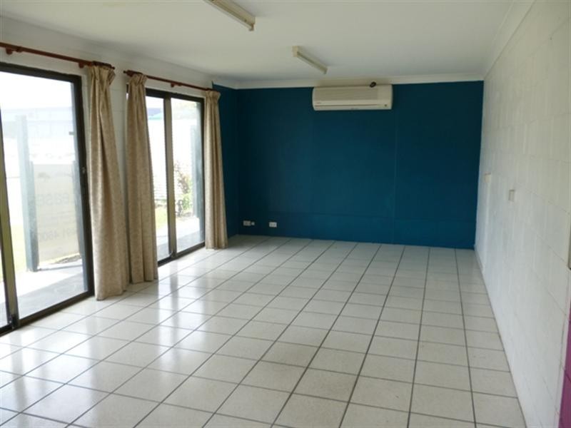 1/10 Tandem Avenue, Warana QLD 4575