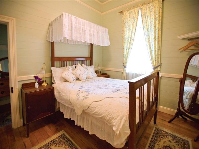 58 Maple Street, Maleny QLD 4552