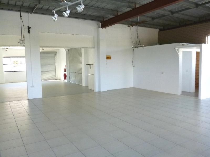 21B Daniel Street, Caloundra QLD 4551