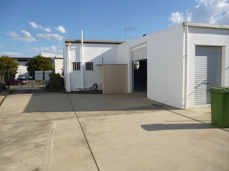 21B Daniel Street, Caloundra QLD 4551