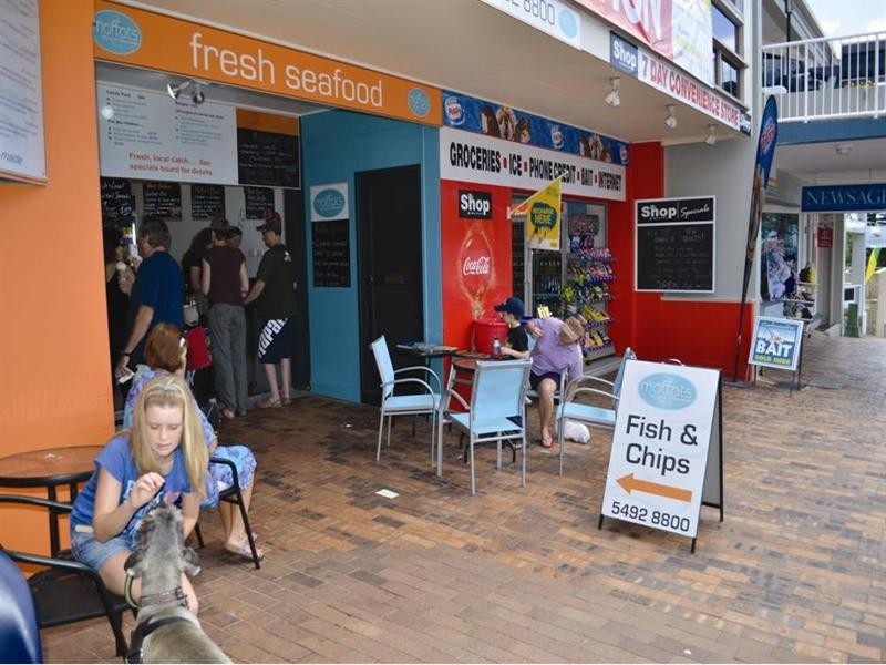 1/8 Seaview Terrace, Moffat Beach QLD 4551