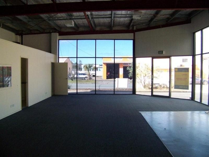 12 Daniel Street, Caloundra West QLD 4551