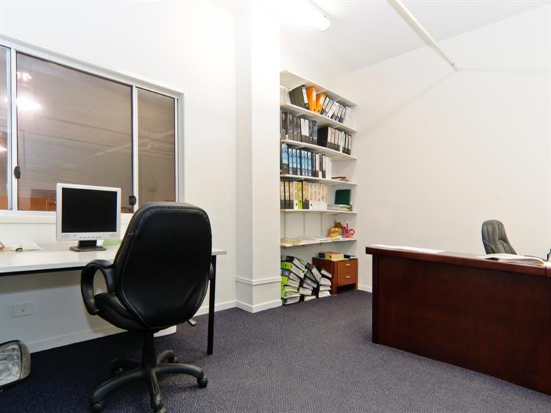 2/82 Sugar Road, Maroochydore QLD 4558