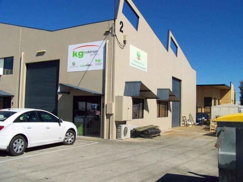 1/2 Dual Avenue, Warana QLD 4575