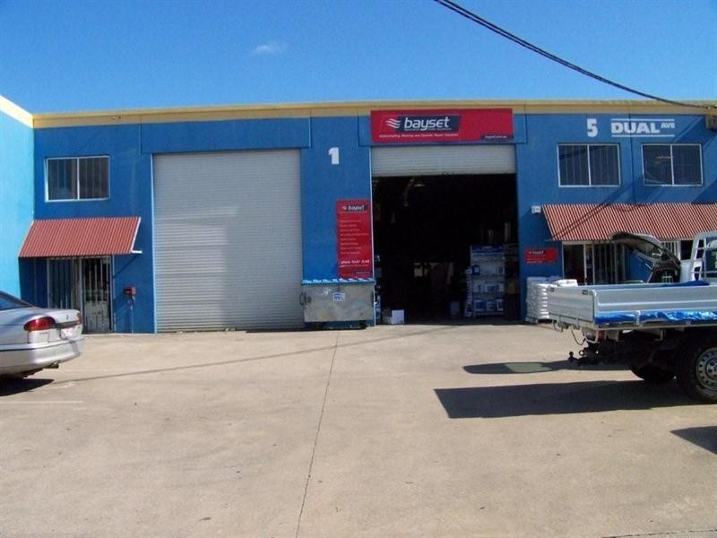 1/5 Dual Avenue, Warana QLD 4575