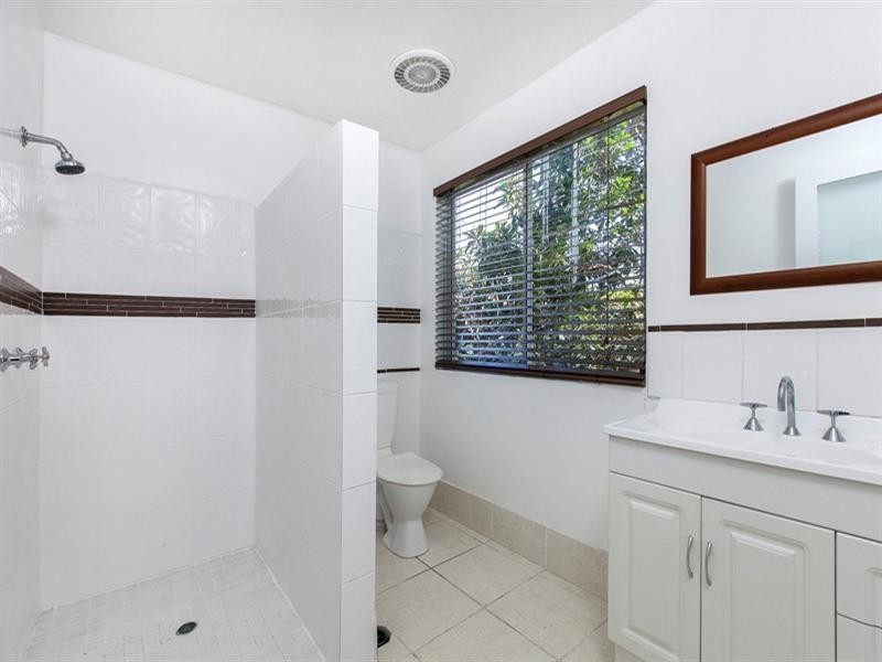 25 Mayes Avenue, Caloundra QLD 4551