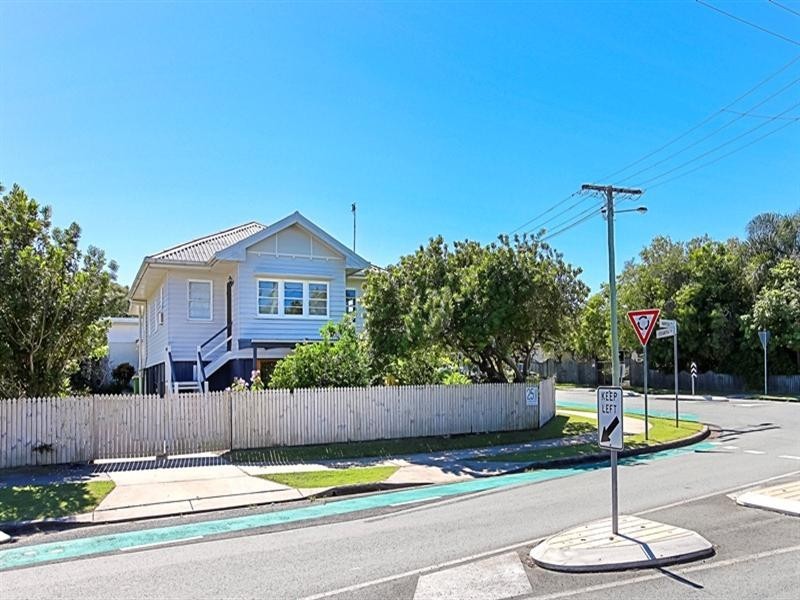 25 Mayes Avenue, Caloundra QLD 4551