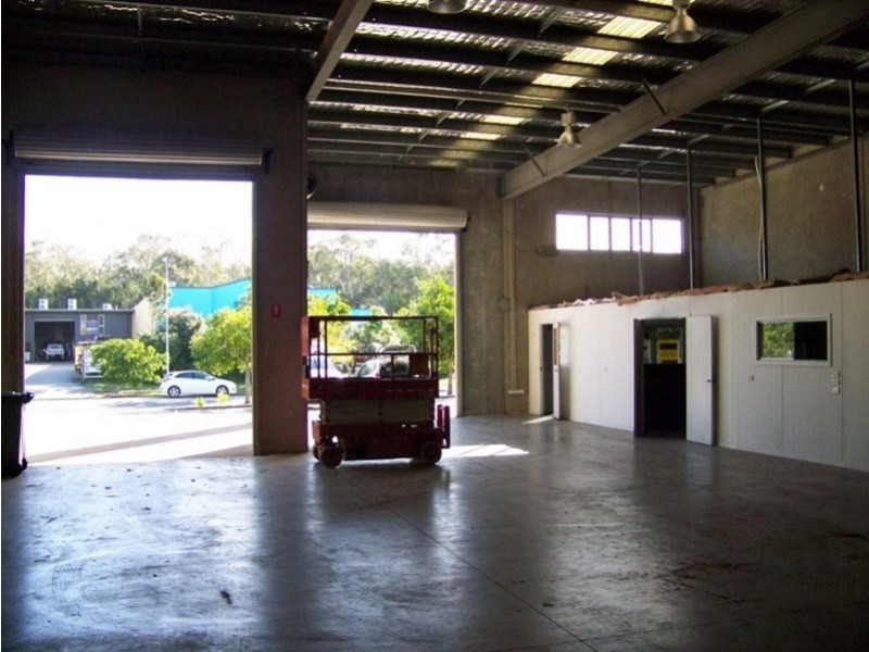 2/18 Premier Circuit, Warana QLD 4575