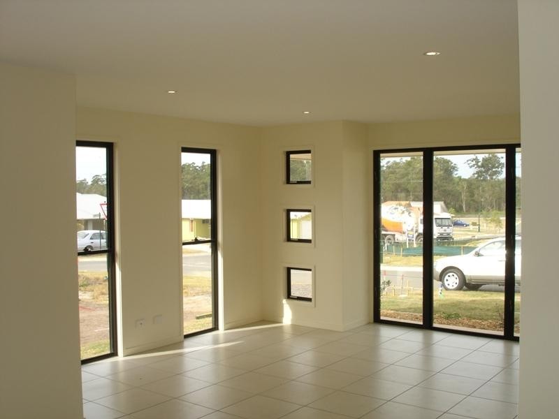 4 Pacific Place, Beerwah QLD 4519