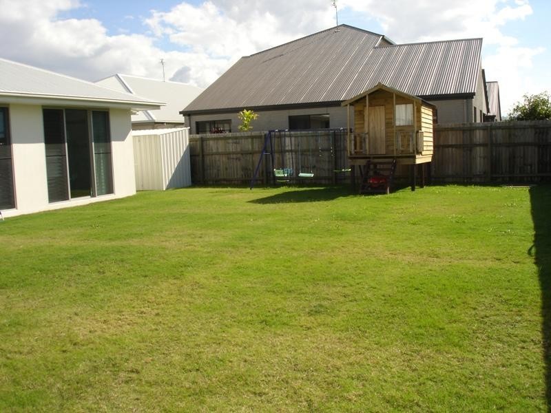 3 Crete Court, Parrearra QLD 4575