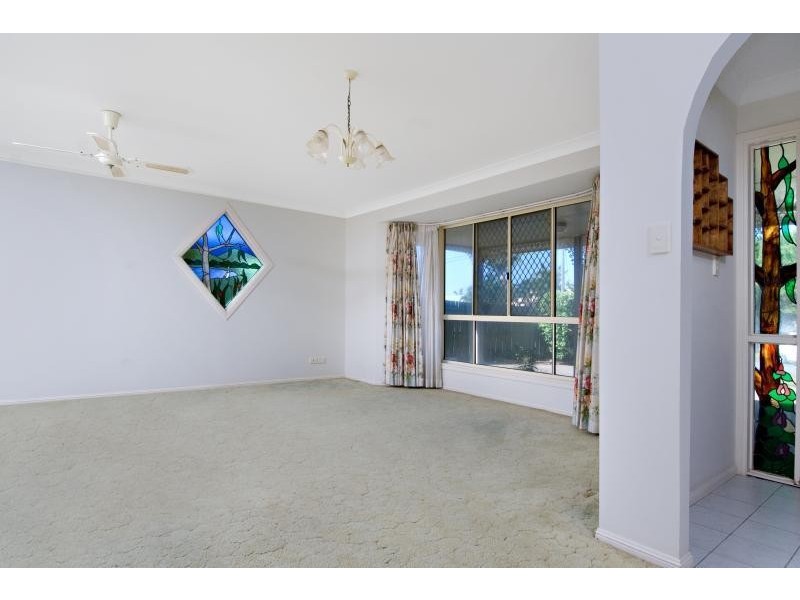 11 Langura Street, Warana QLD 4575