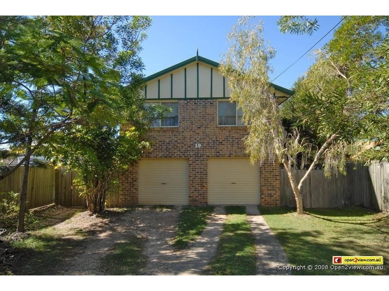 19 Coonowrin Street, Dicky Beach QLD 4551