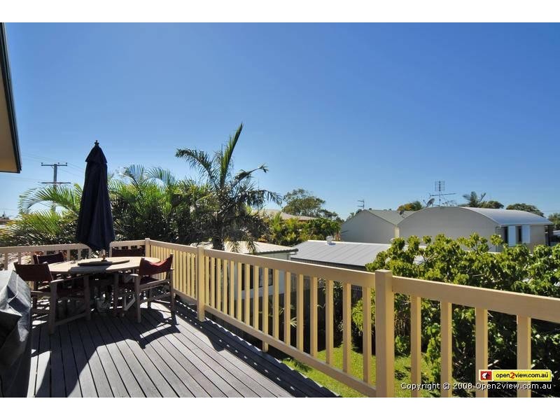 19 Coonowrin Street, Dicky Beach QLD 4551