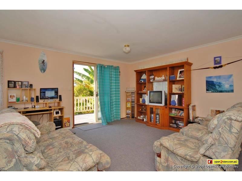 19 Coonowrin Street, Dicky Beach QLD 4551