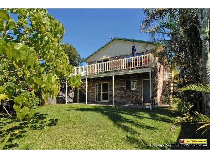19 Coonowrin Street, Dicky Beach QLD 4551