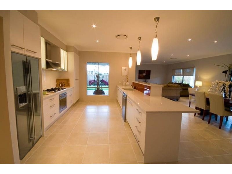 10 Midyim Street, North Lakes QLD 4509