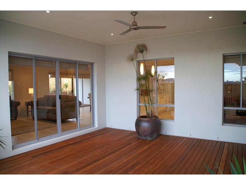 10 Midyim Street, North Lakes QLD 4509