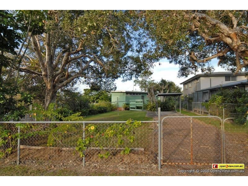 2 Henzell Street, Dicky Beach QLD 4551