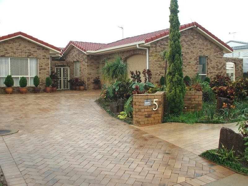 5 Baanya Street, Wurtulla QLD 4575
