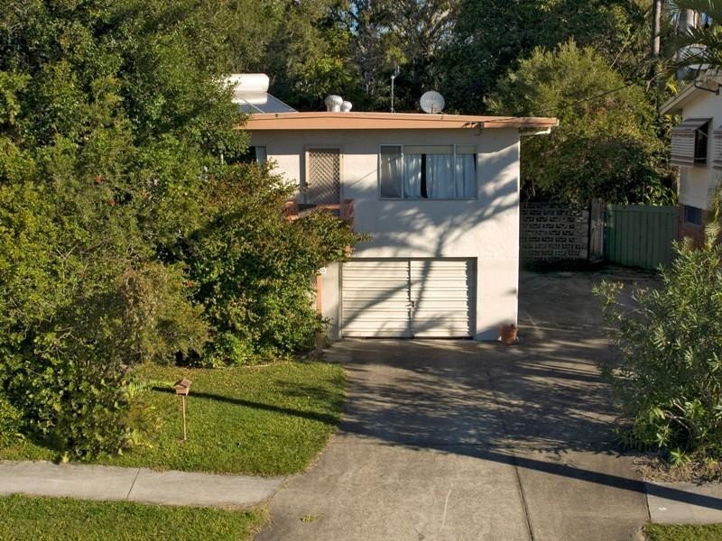 100 Cooroora Street, Dicky Beach QLD 4551