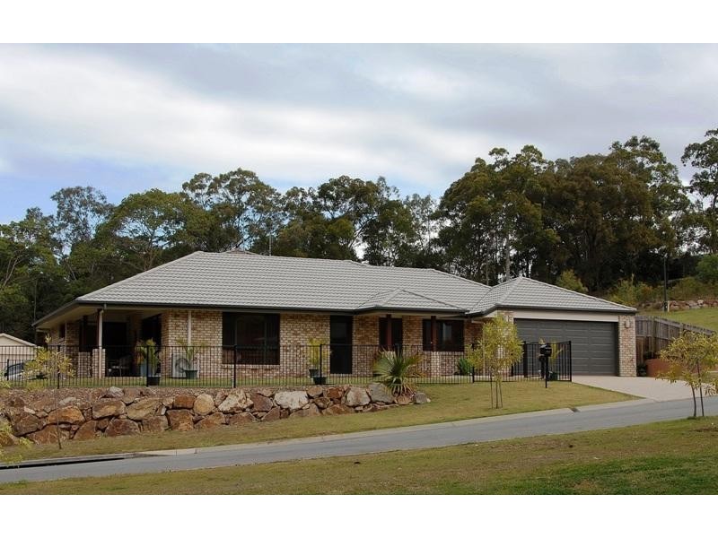 11 Greensboro Place, Little Mountain QLD 4551