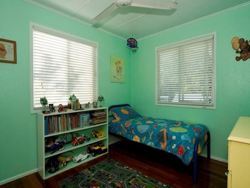 27 William Street, Moffat Beach QLD 4551