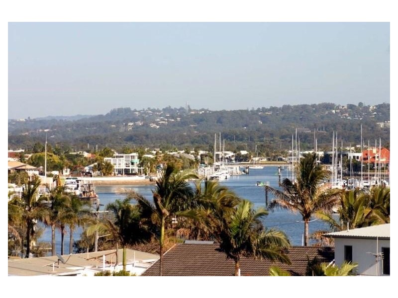 15 Parkana Crescent, Buddina QLD 4575