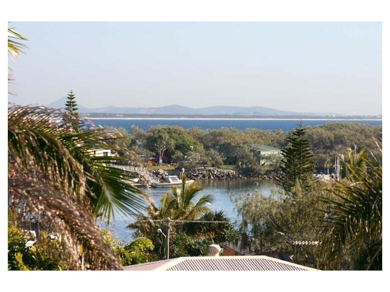 15 Parkana Crescent, Buddina QLD 4575