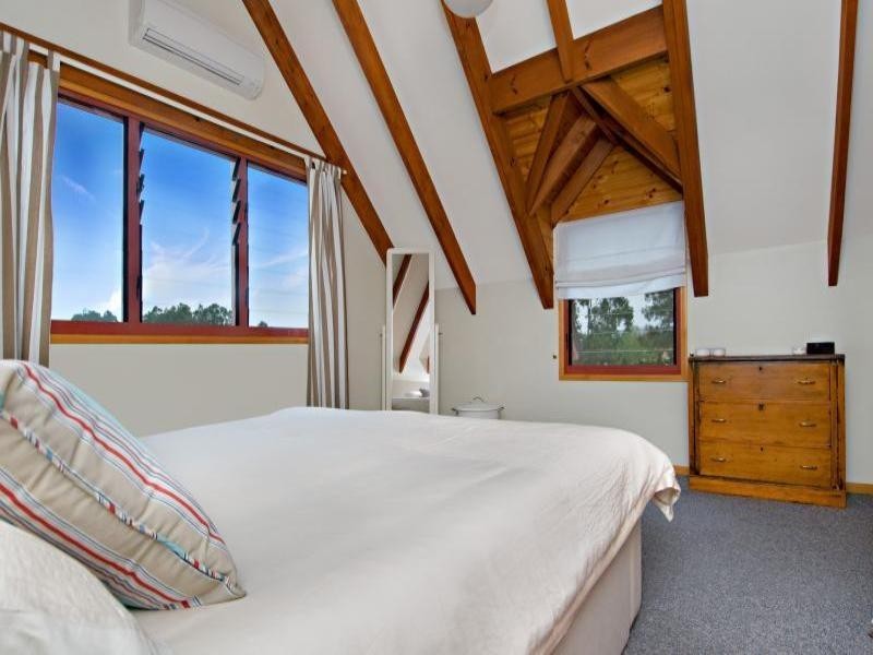 18 Parklands Boulevard, Little Mountain QLD 4551