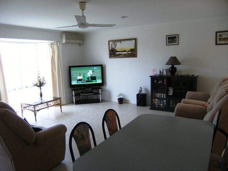 Warana QLD 4575