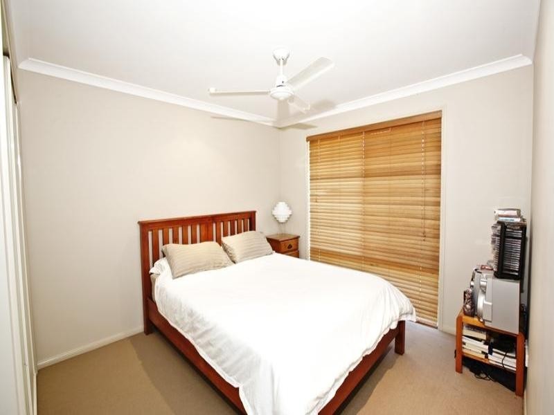 8 Maddock Avenue, Mooloolah Valley QLD 4553