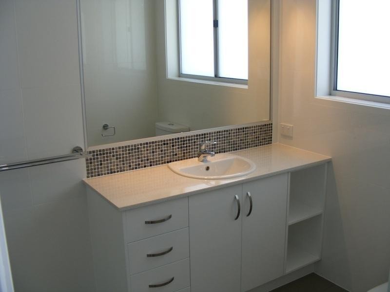 9 Deepwater Circuit, Pelican Waters QLD 4551