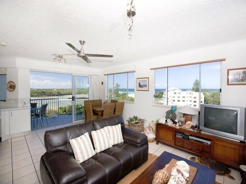 17/9 The Outlook, Hume Parade, Currimundi QLD 4551