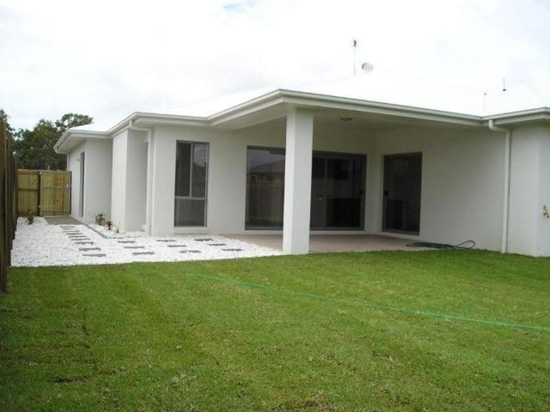 12 Kurrajong Crescent, Meridan Plains QLD 4551