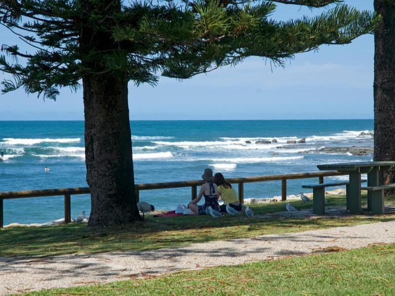 42 Seaview Terrace, Moffat Beach QLD 4551