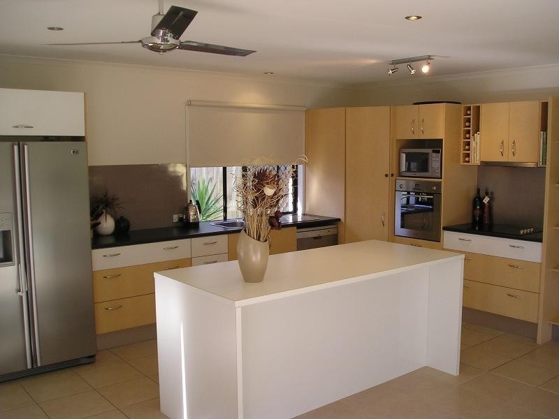 6 Cadagi Street, Meridan Plains QLD 4551